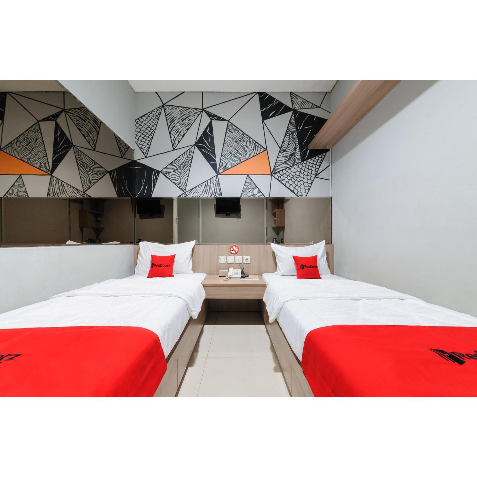 Reddoorz Plus Near Grand Indonesia Cakarta Dış mekan fotoğraf